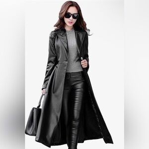 BRAND NEW! Women's Lambskin Leather Coat size 4x